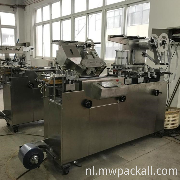 Automatische hotelzeepverpakkingsmachine China Blisterverpakkingsmachine Blistermachine te koop